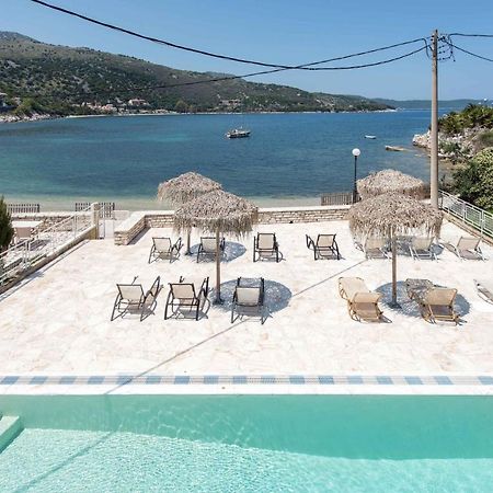 Marika Apartments Kassiopi Exteriör bild