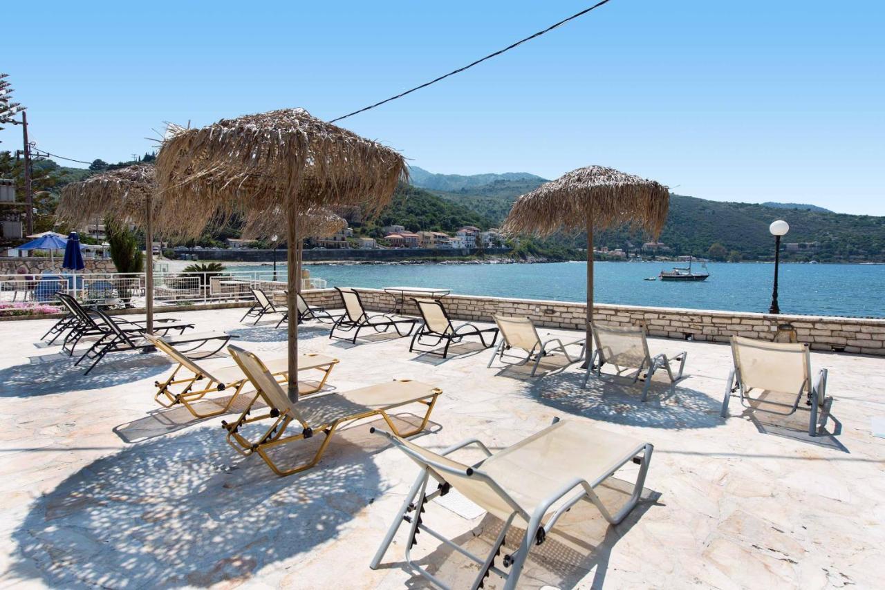 Marika Apartments Kassiopi Exteriör bild