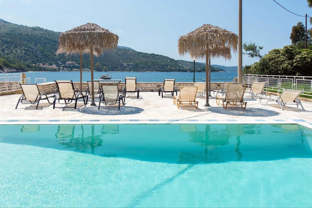 Marika Apartments Kassiopi Exteriör bild